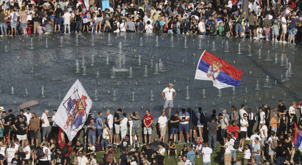 Тробојна револуција
