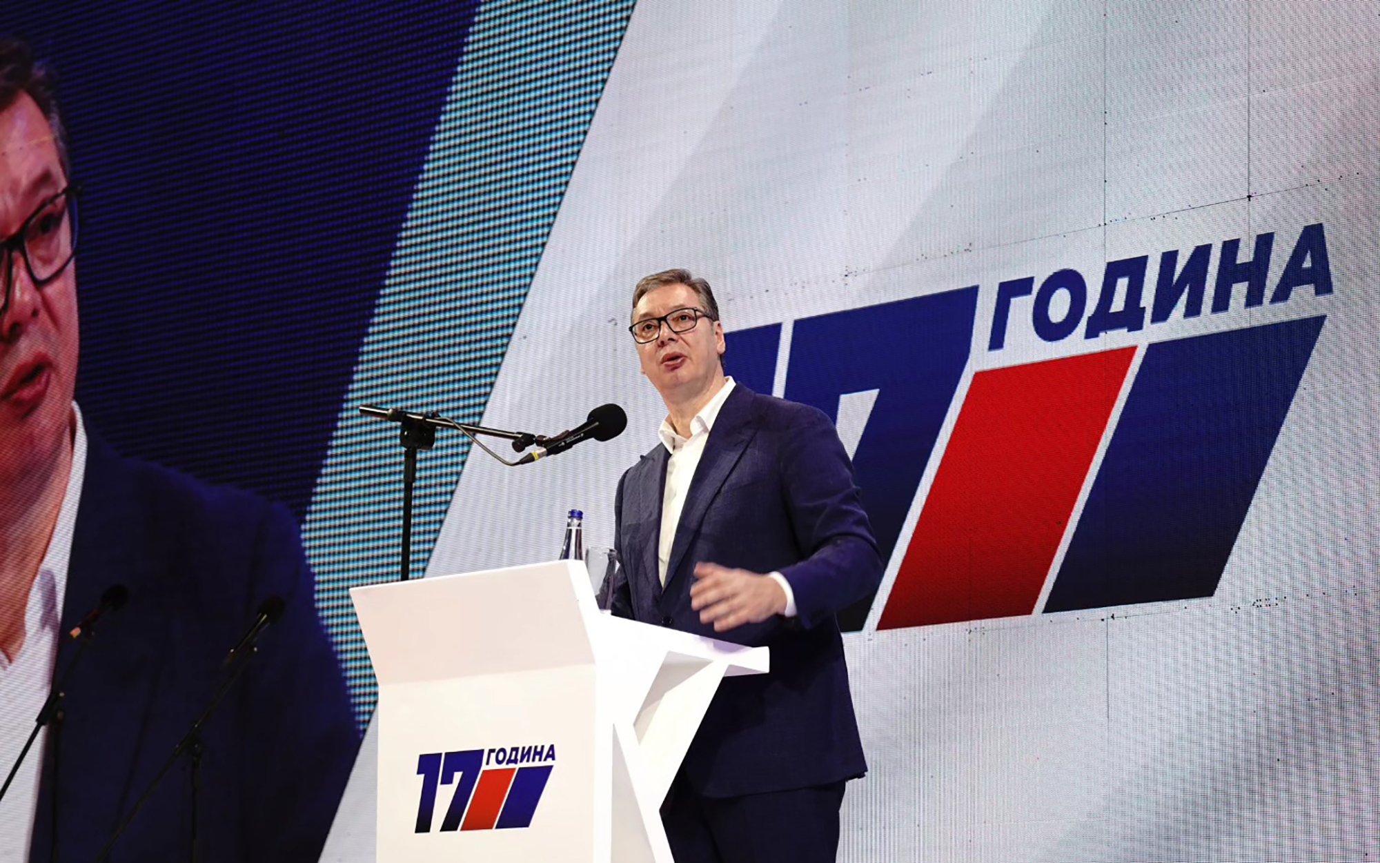 Ход по ивици (Балша Божовић)