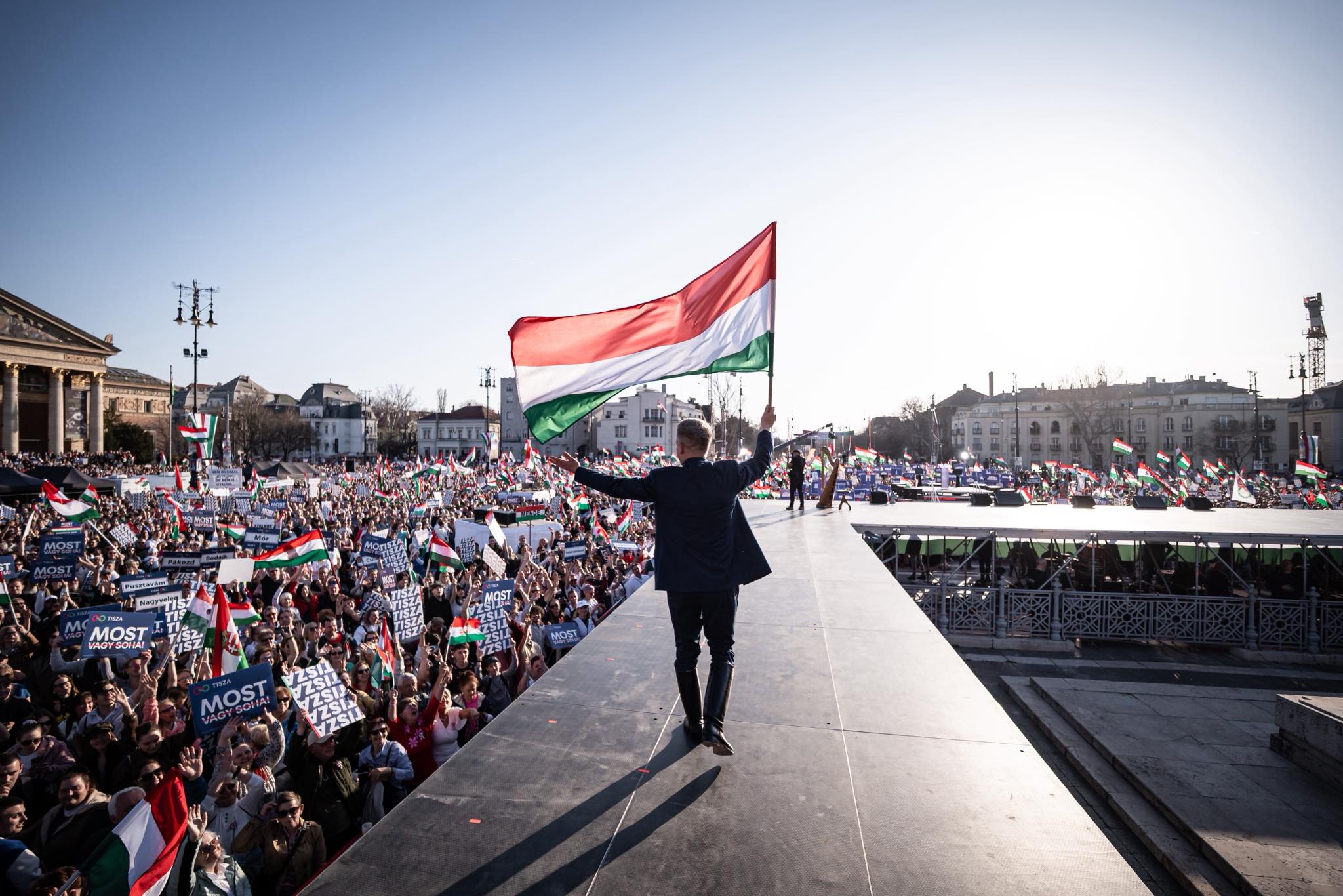 Весняний вітер* на Західних Балканах